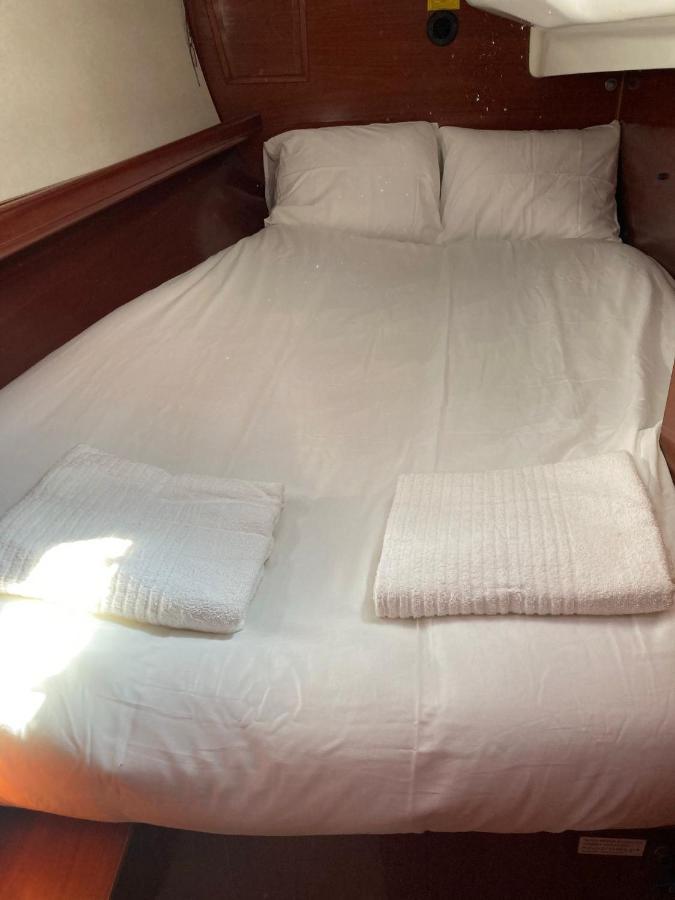 Hotel Sea Bloom - Sleep & Sail In Tejo Lisbona Esterno foto